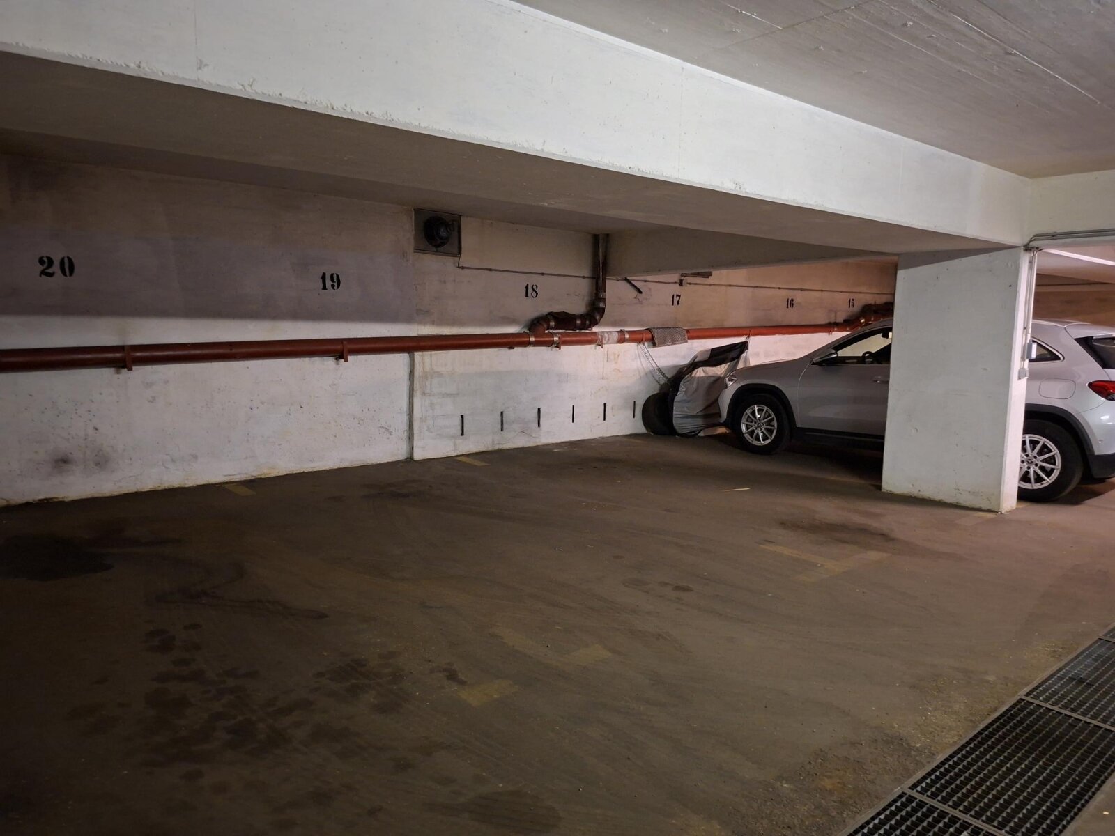 Garagenstellplatz - LIechtensteinstrasse/ Latschkagasse - nahe Spittelau U6 Nussdorferstrasse - 1090 Wien  Garagenstellplatz - LIechtensteinstrasse/ Latschkagasse - nahe Spittelau U6 Nussdorferstrasse - 1090 Wien