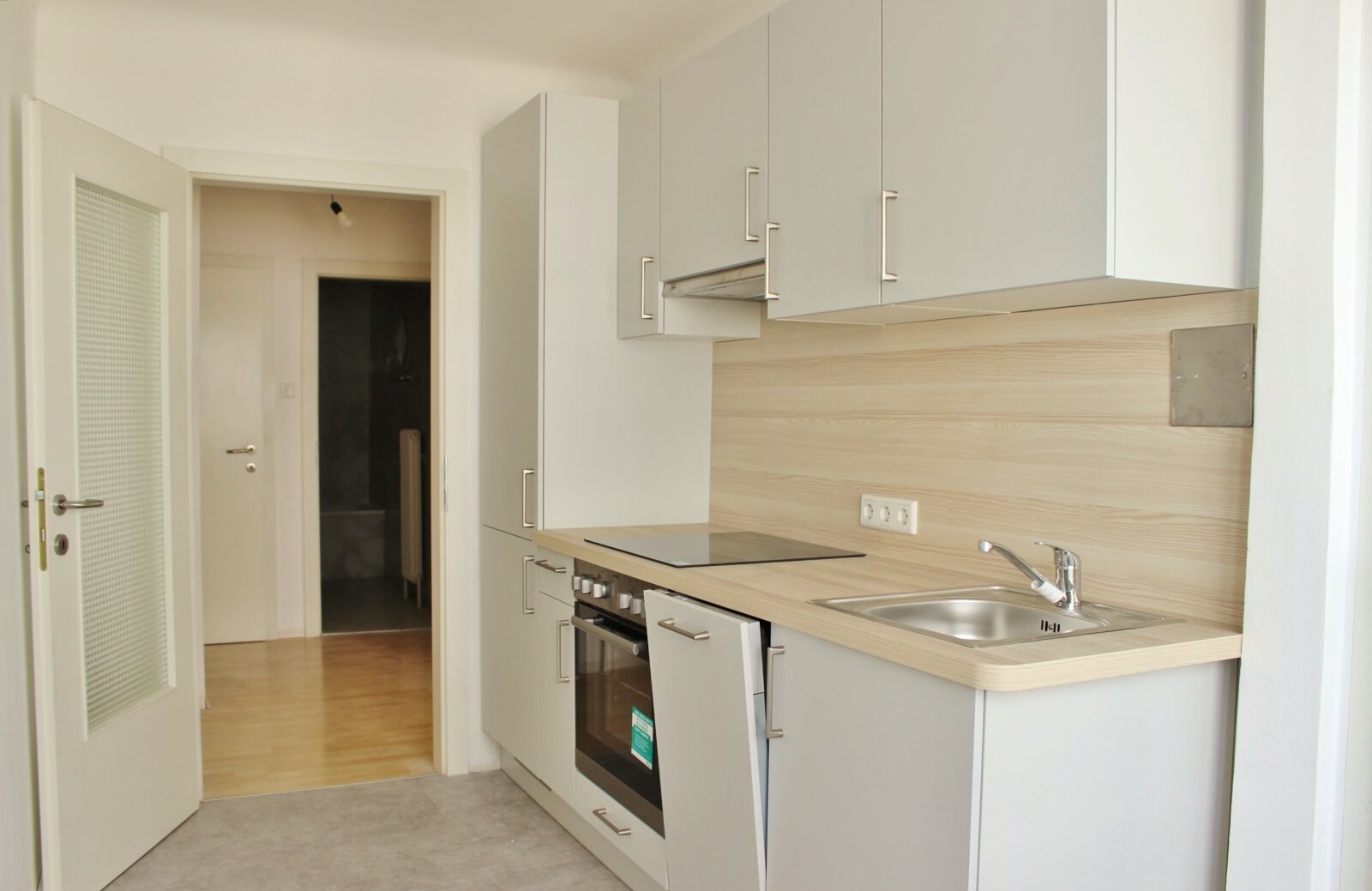 Zollergasse! Helle 2 Zimmer Wohnung mit Top Küche - Nahe Mariahilfer Strasse - 1070 Wien Zollergasse! Helle 2 Zimmer Wohnung mit Top Küche - Nahe Mariahilfer Strasse - 1070 Wien